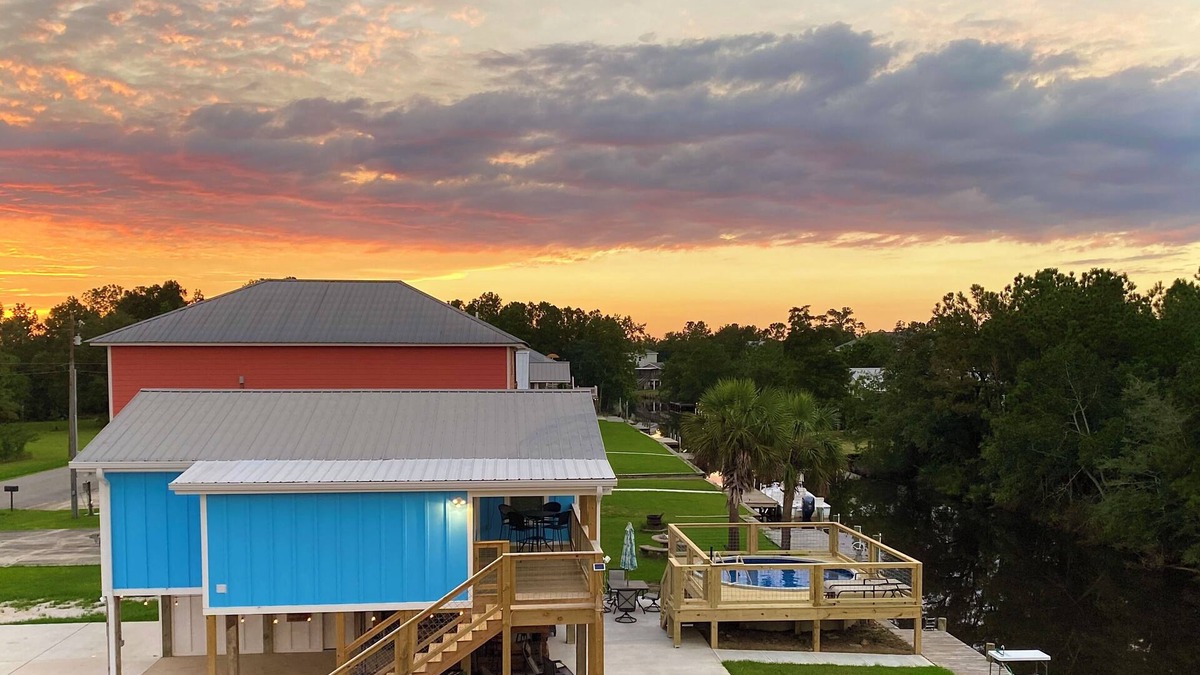 Shoreline Park House | Cozy water front home with a swimming pool near beaches and Old Town BSL!
