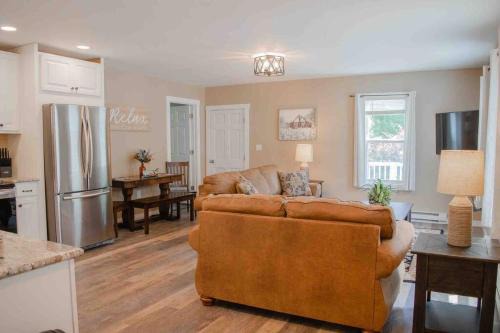 East Durham House | Cozy Waterfall Oasis - Close to Catskills