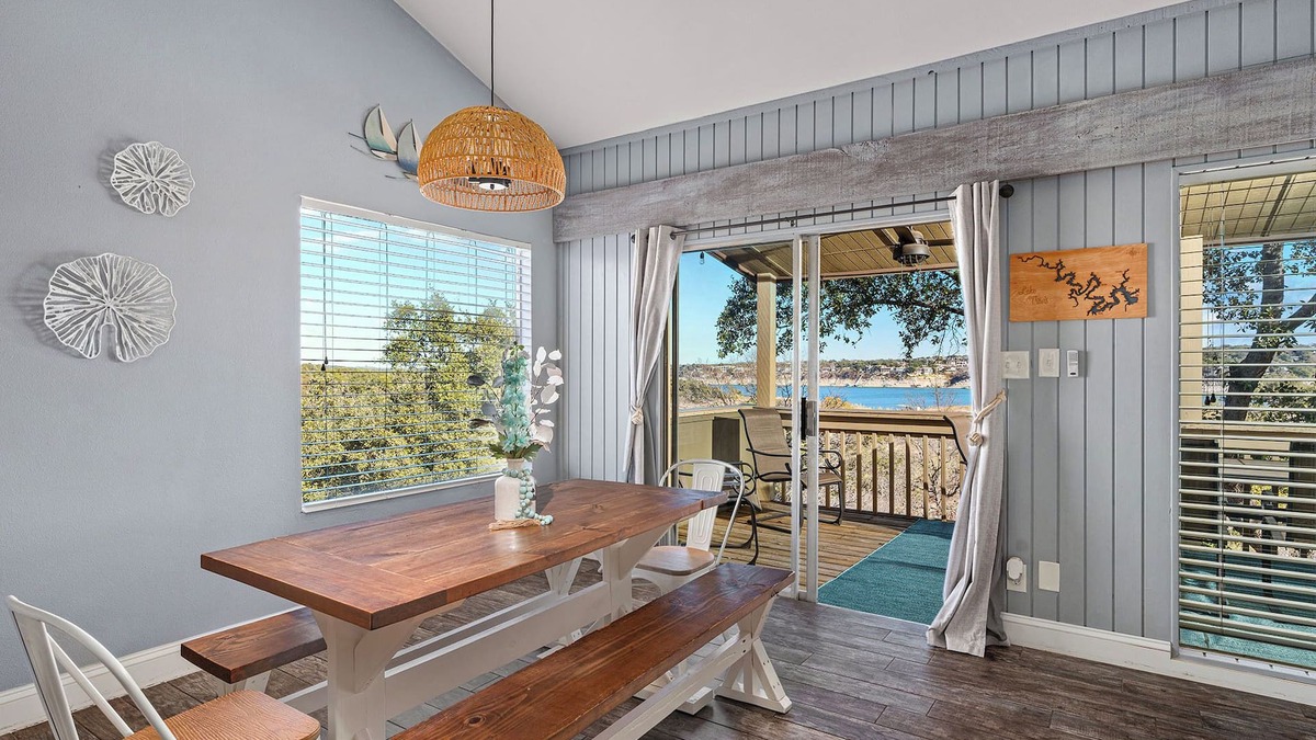 Point Venture House | Cozy Waterfront/Amazing Views/"Paradise Point" in Point Venture!