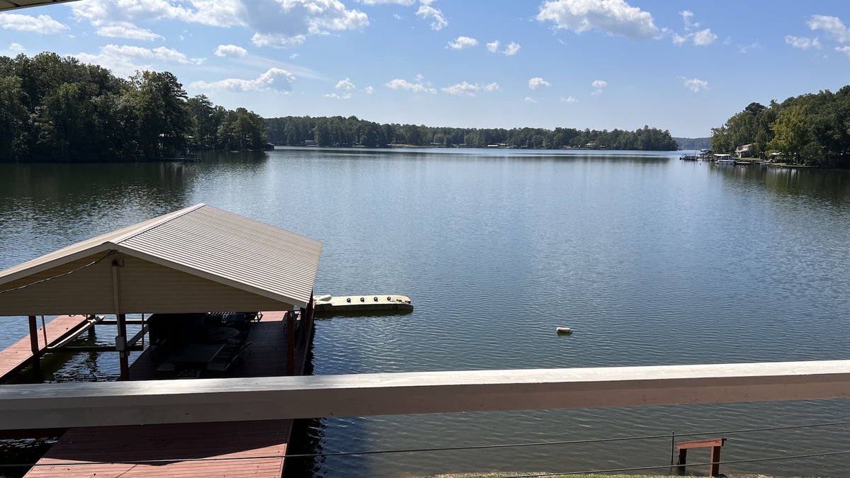 Jacksons' Gap House | Cozy waterfront home with boat ramp, dock and gentle sloping lot.