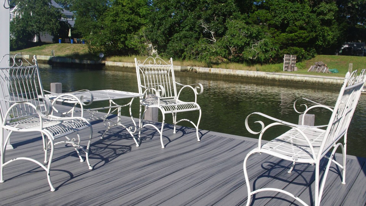 East Quogue House | Cozy Waterview Cottage! Perfect for couples