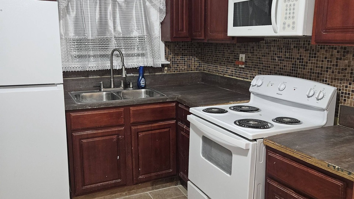 Williamsbridge Apartment | Cozy welcome warm stay