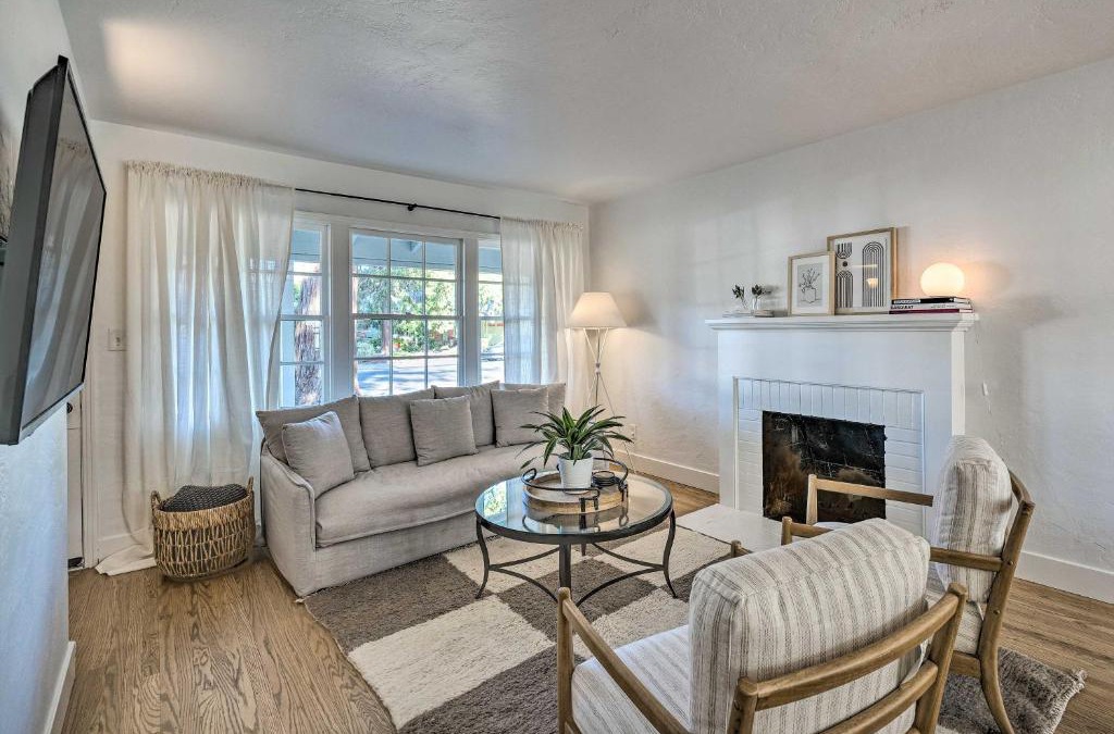 West Sacramento House | Cozy West Sacramento Getaway with Private Yard!