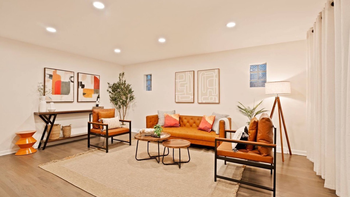 Hillside House | Cozy Westchester Retreat Near Chicago & Parks | LCP Collection