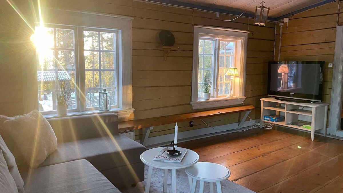 Bollnas Cabin | Cozy winter cottage close to nature, quiet and comfortable, the stars are looking out
