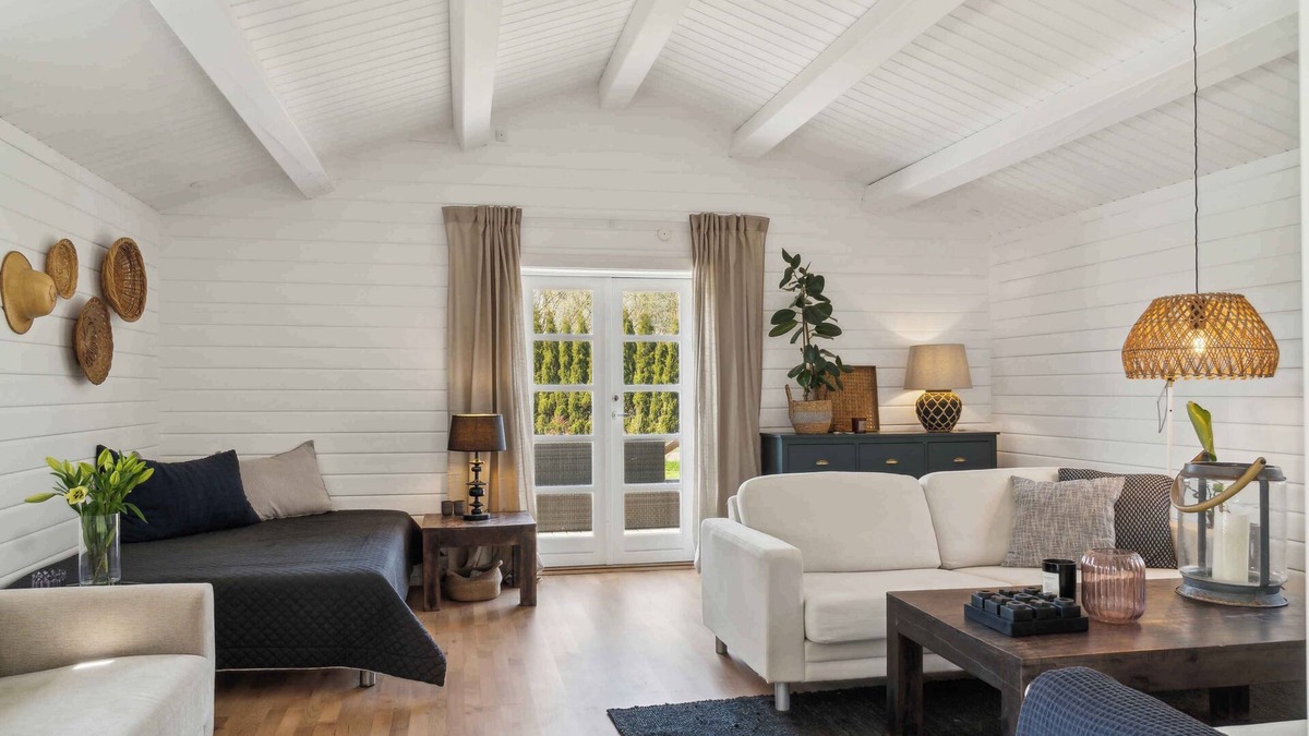 Marielyst House | Cozy wooden cottage with a great terrace