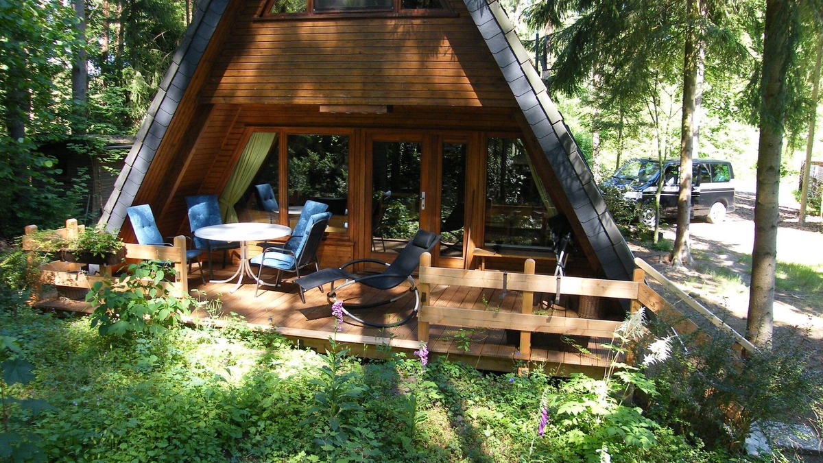 Schwachhausen House | cozy wooden house in an idyllic pine forest settlement with nearby fishing waters!