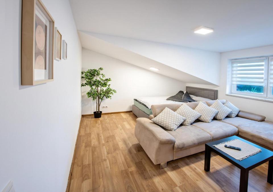 Strasshof an der Nordbahn Apartment | CozyHome - Spacious and Modern Apartment close to Vienna