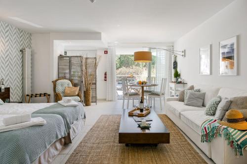 Cabanas Apartment | CozyHome - Cabanas