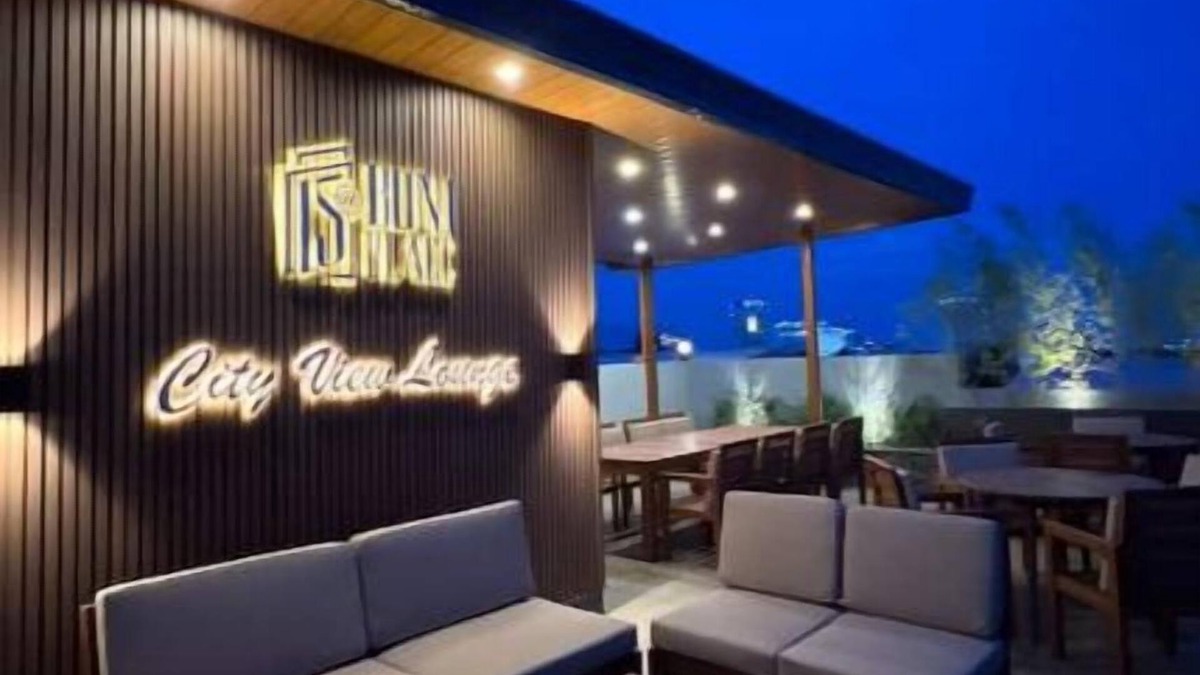Malabanias Apartment | CozyNest: Elegant Smart Studio Unit 104nn