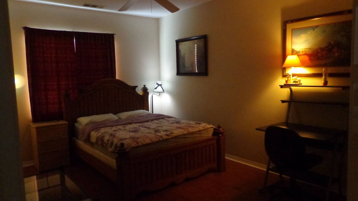 Lancaster Villa | CozyPvtRm2