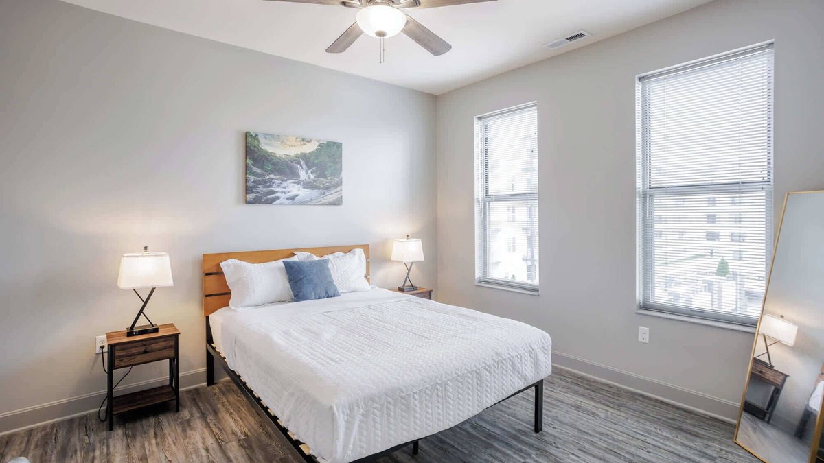 Central Business District Apartment | CozySuites at the Banks gym, pool 07
