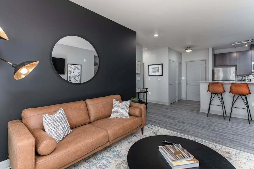Central Business District Apartment | CozySuites at the Banks gym, pool 12