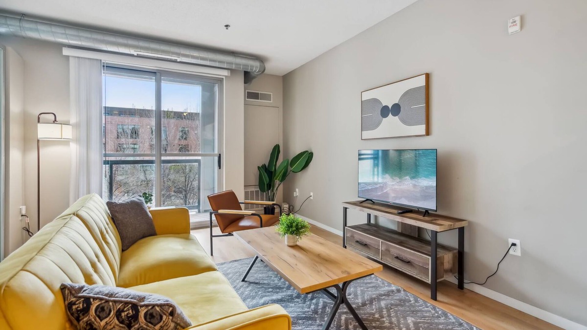 Mill District Apartment | CozySuites Mill District with pool, gym #06