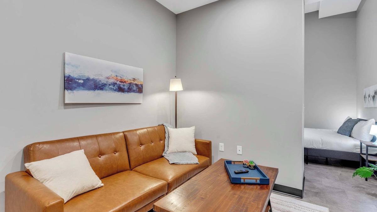 Cultural District Apartment | CozySuites Modern 1BR in Downtown Pitts #14