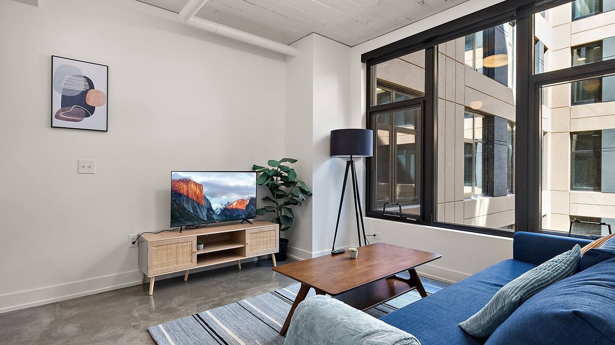 Warehouse District Apartment | CozySuites NLG - Modern 1BR condo #06