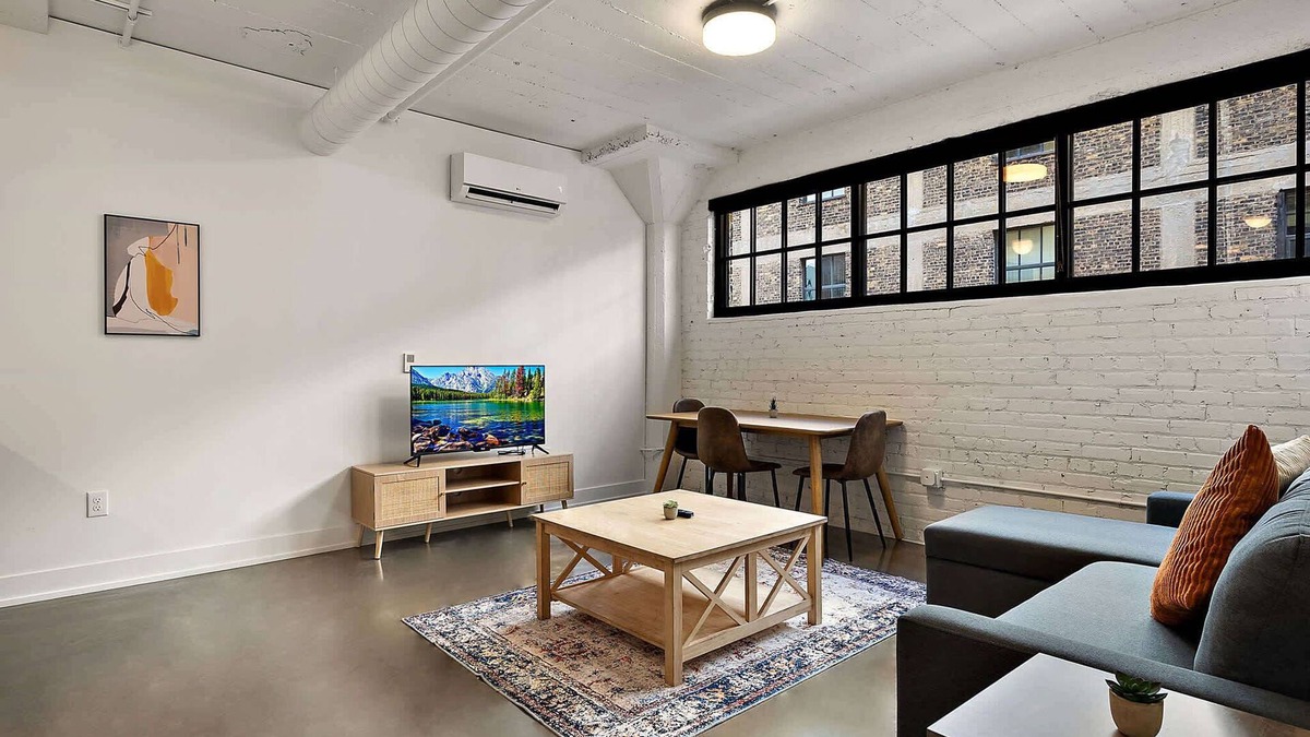 Warehouse District Apartment | CozySuites NLG - Modern 2BR condo #10