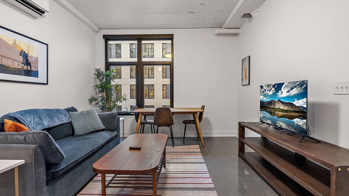 Warehouse District Apartment | CozySuites NLG w/pool, bowling alley, sauna #24