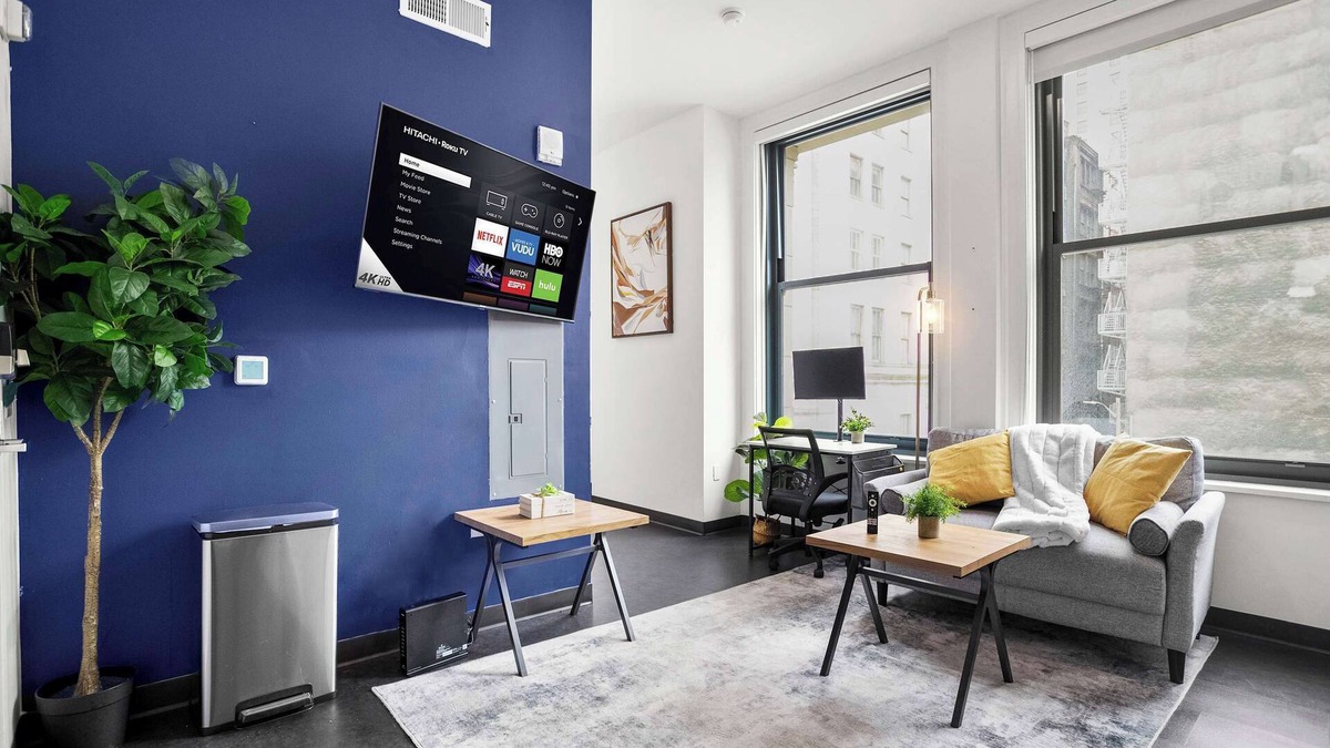 Cultural District Apartment | CozySuites Stunning 1BR in Downtown Pitts #5