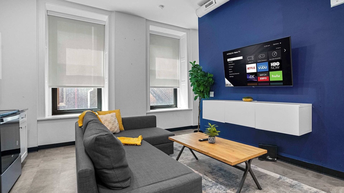 Cultural District Apartment | CozySuites Stunning 1BR in Downtown Pitts #7
