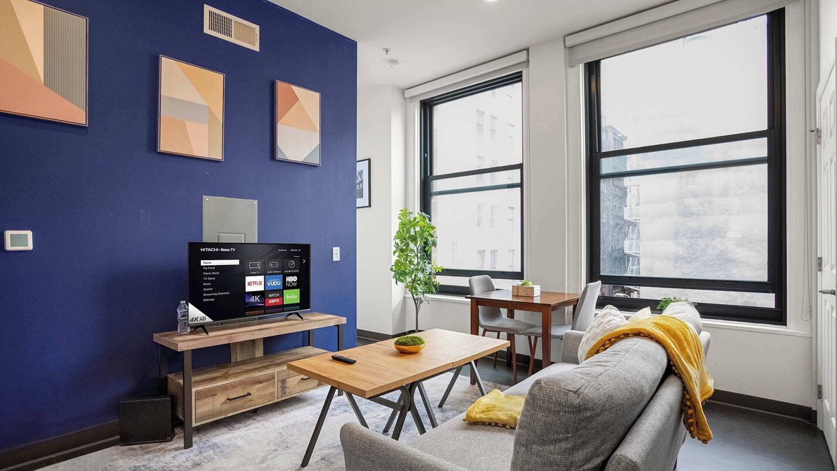 Cultural District Apartment | CozySuites Stunning 1BR in Downtown Pitts #10