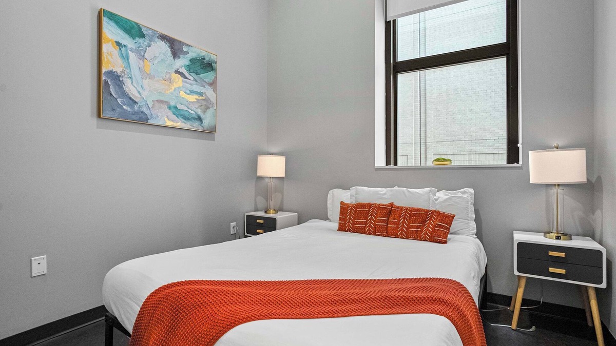 Cultural District Apartment | CozySuites Trendy 1BR in Downtown Pitts #6