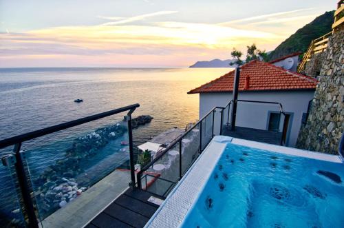 Riomaggiore House | Crêuza de Mä