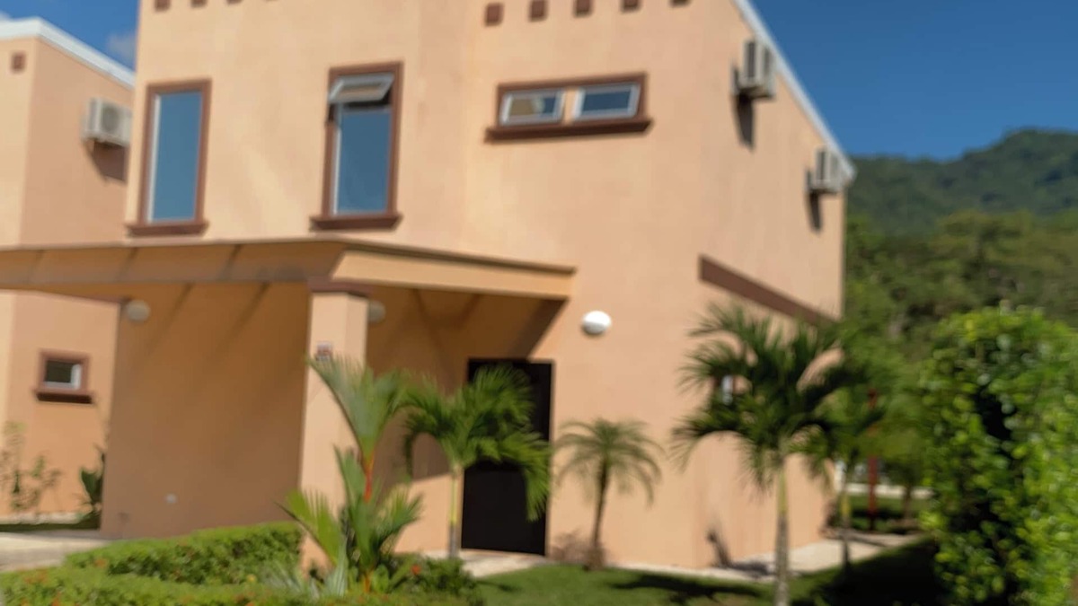 Puntarenas Villa | Casa Bella - Tropical Private Retreat (short walk to the beach)
