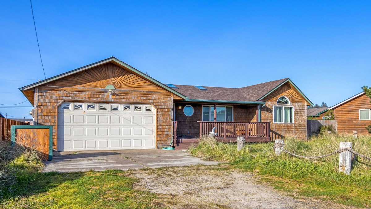 Bayshore House | Crabbin' Cabin ~ Bayshore Estates
