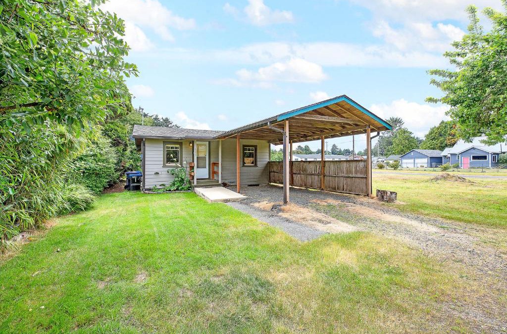 Westport House | Crabbin Cabin - You Won't Be Crabby After Staying Here!