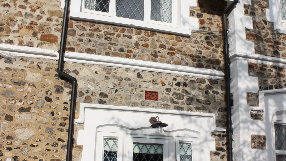 Beer Cottage | CRABPOT COTTAGE IN BEER, DELIGHTFUL 1 BED HOUSE, SEA VIEWS & 50 METRES FROM BEAC