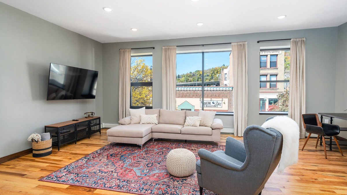 Duluth Apartment | Craft District Loft - Superior