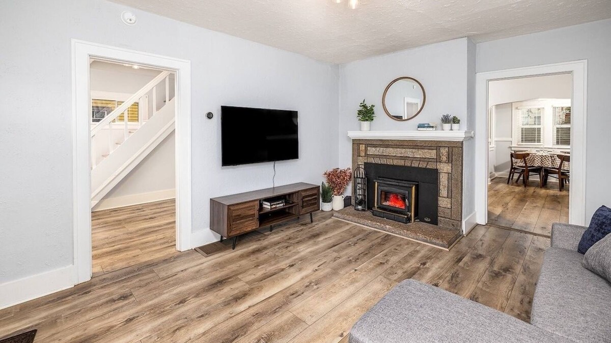 Northwest Everett House | Craftsman home in historic area