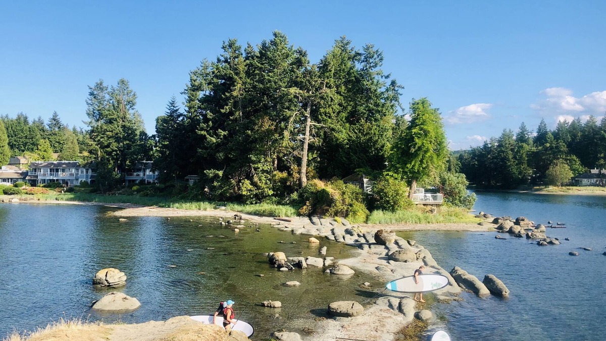 Regional District of Nanaimo Resort | Craig Bay Waterfront Condo