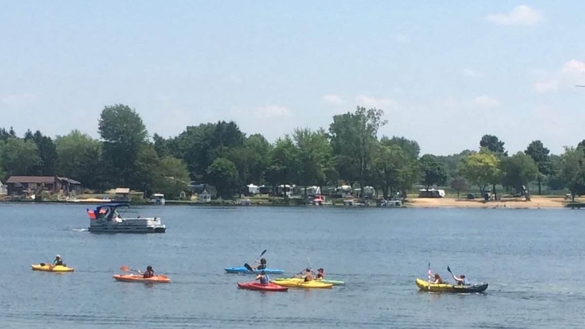 Coldwater Cottage | Craig Lake Cottage - Lakefront, with pontoon rental available, on 7 lake chain.