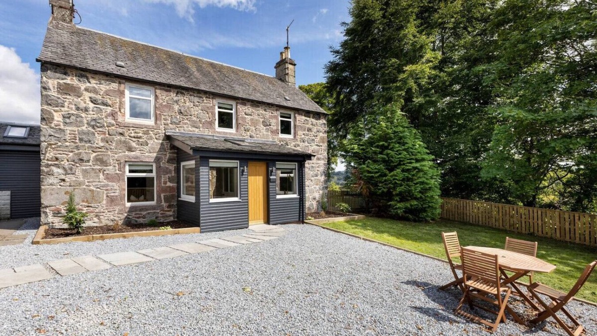 Stanley House | Craighall House, Stunning River Tay Views & Garden
