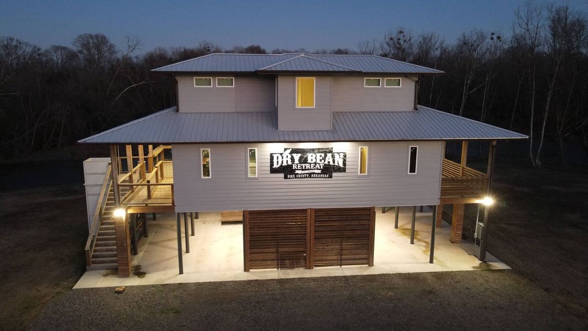 Nashville Cabin | Crater of Diamonds, Murfreesboro, Lake Greeson, Riverfront Cabin, Trout Fishing