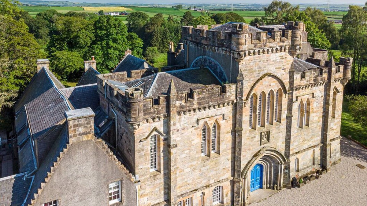 Kilmarnock Other | Craufurdland Castle - Countryside tranquility only 25 mins from Glasgow City