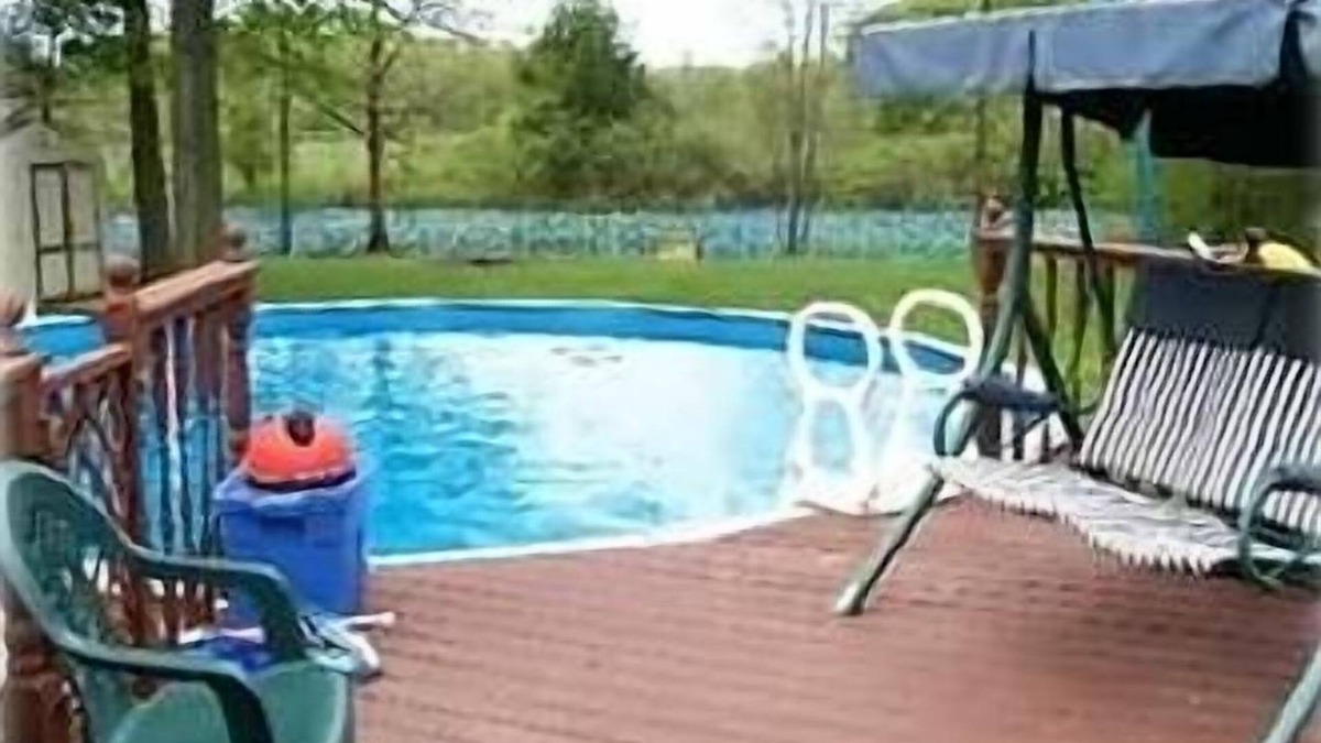 Meadville House | Crawford's Great Lake Escape & Accommodations - Conneaut Lake