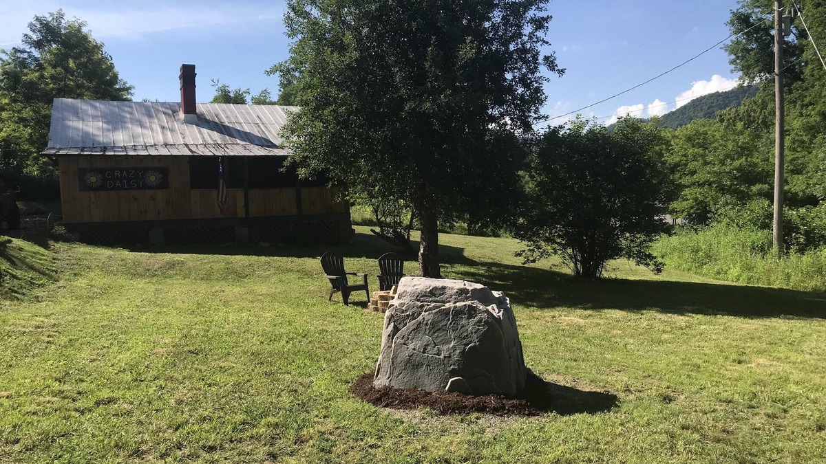 Canton Cottage | Crazy Daisy - Fireplace, Near Blue Ridge Parkway, Free Wi-Fi