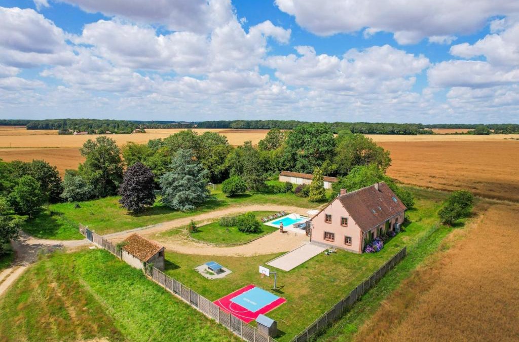 Happonvilliers Villa | Crazy Villa Chalonie 28 - Heated pool - Soccer - Basket - 2h Paris - 30p