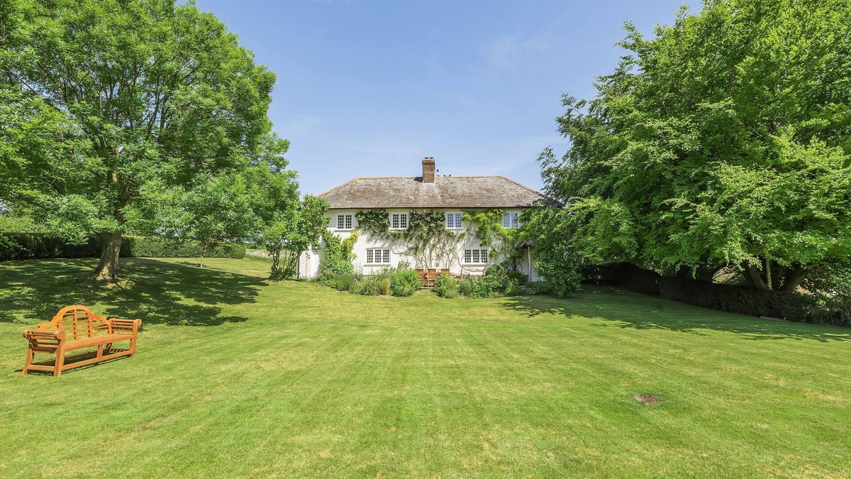 Cheselbourne Cottage | Creaky Cottage - a stylish detached cottage that sleeps up to 8 guests