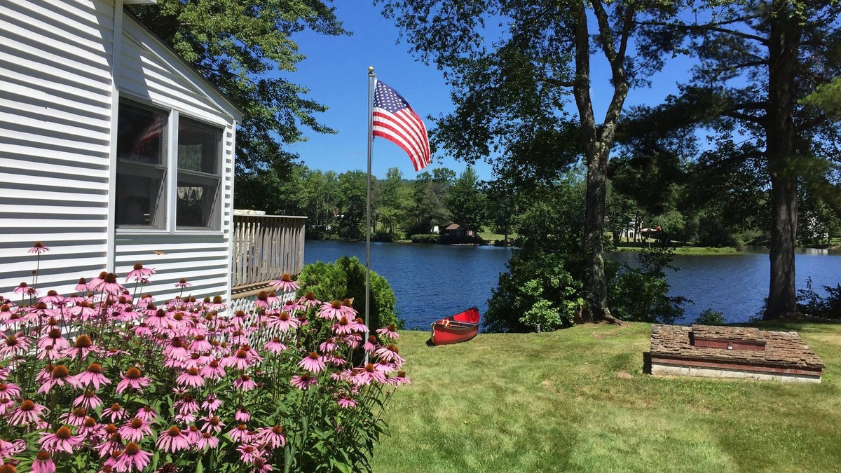 East Andover House | Create lasting memories this summer at this relaxing retreat.