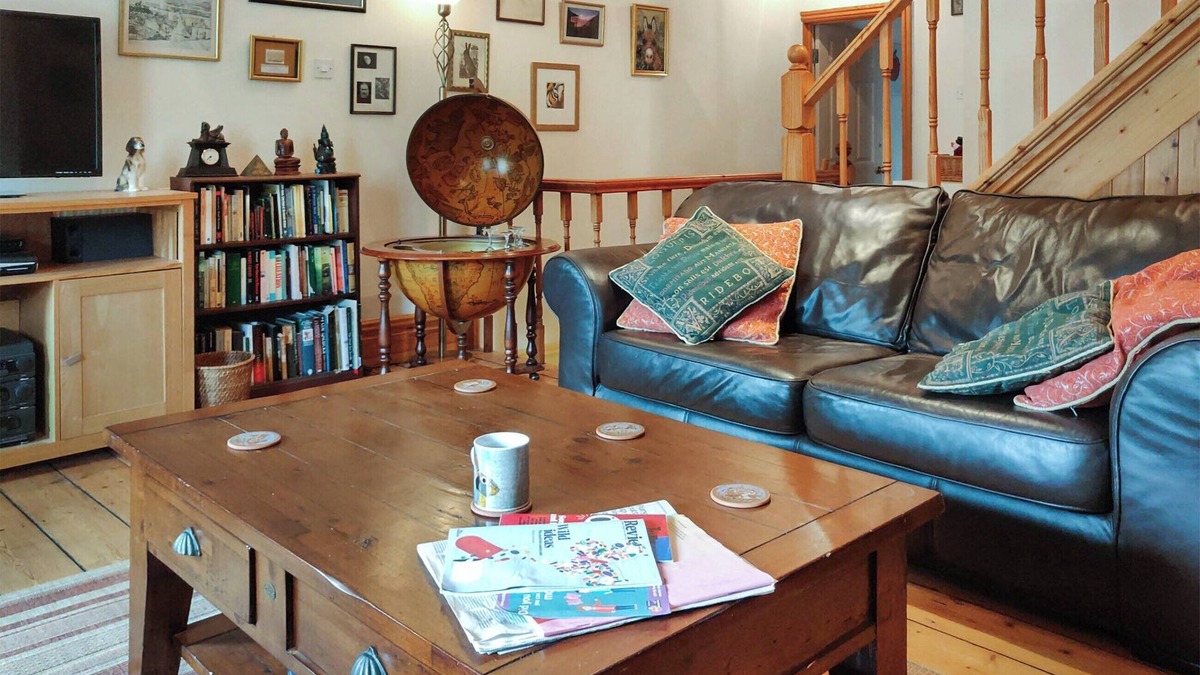 Port Talbot Cottage | Creative Afan Valley Home