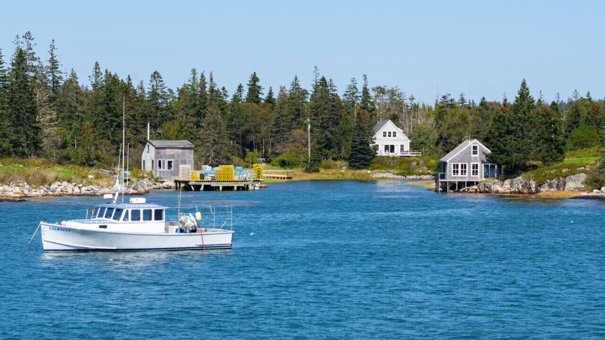 Vinalhaven House | Creeds Cove Cottage on the Reach-Water Access-Deep Water Mooring Available