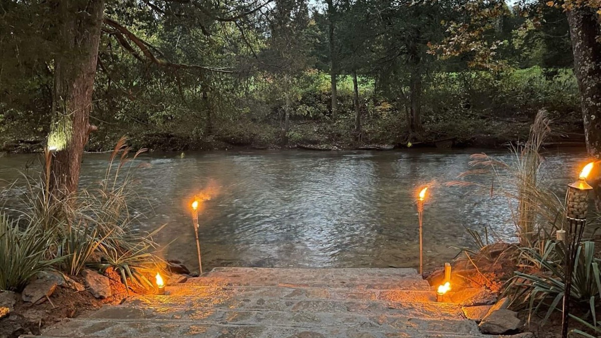 Albany House | Creek-Front Getaway at Dale Hollow Lake