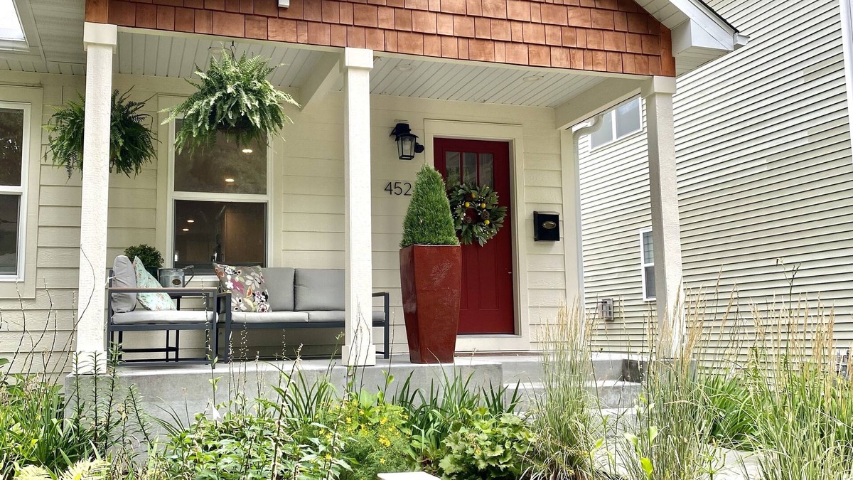 Ericsson House | Creek half a block away! Family-sized, specious home with back patio and garden