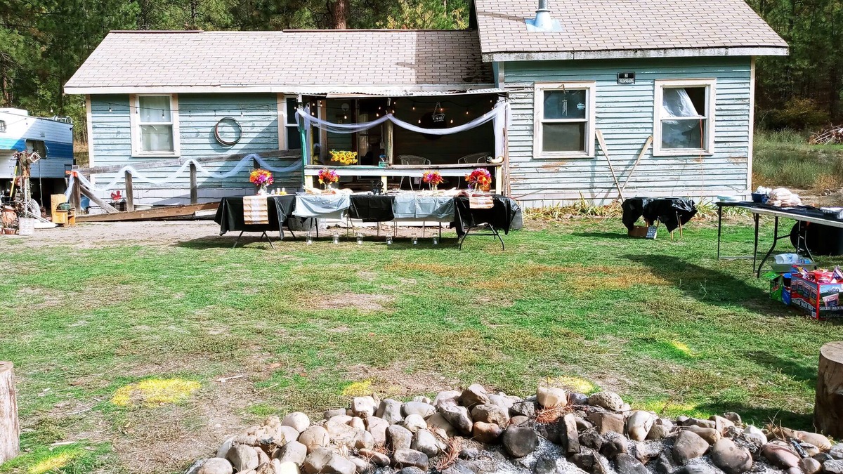 Wellpinit Cottage | Creek House 509: Quiet little cottage on the creek