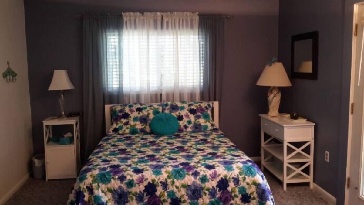 Cedaredge Bed & Breakfast | Creek Side Bed and Breakfast