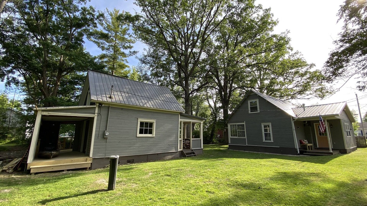Jamestown House | Creek Side Cottage with Lake Views, Lake Access, Dock and Secluded Yard